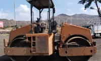 L&T Case CASE 752 Tandem Roller